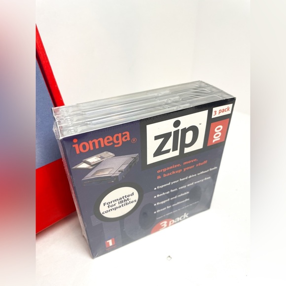 Imation D353FUE Floppy Disk Drive, 3 Iomega Zips, 19 Memorex Floppy Disk BUNDLE - Picture 2 of 6